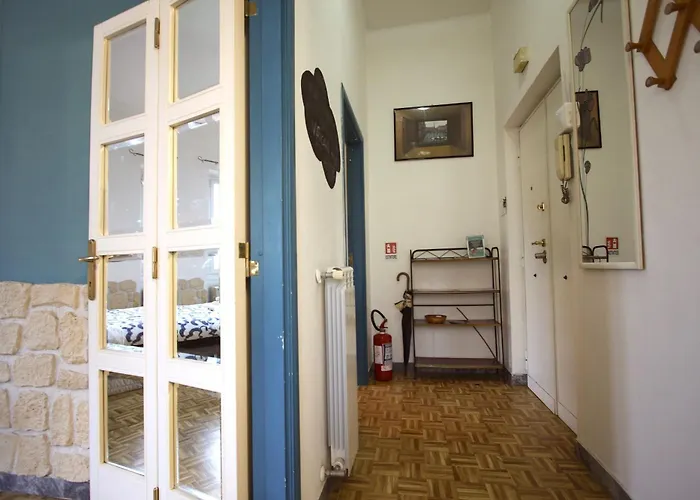 Apartament Sara House *